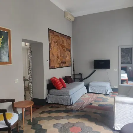 Apartment Warm Charming In Campo De Fiori